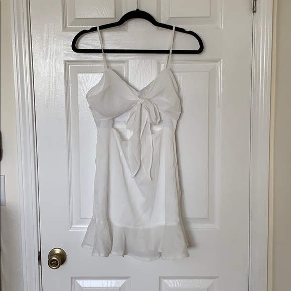 Hello Molly White Dress - Picture 6 of 9